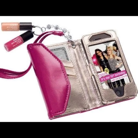 Talk is Chic Phone Case & Lip Gloss - Picture 2 of 4